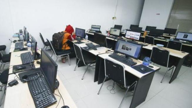 Police Detains Chinese National behind Illegal Online Lending