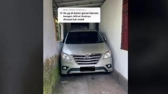 A God-like Parking Skill in a Super Narrow Garage
