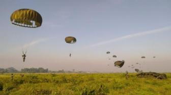 Indonesia, Malaysia Hold Joint Military Exercise