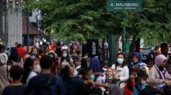 Souvenir Sellers in Yogyakarta are Ordered not to Serve Unscreened Tourists