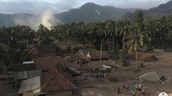 Death Toll from Mt Semeru's Eruption Reaches 14