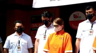 Ukrainian Woman Arrested after Breaking into ATM in Bali