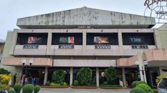 Keeping the Tradition Alive: One Cinema Still Uses Hand-Painted Posters