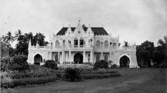 Cikini Walking Tour, from "Raden Saleh Palace" to Bakoel Koffie