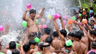 Water Fights to Celebrate New Year in Gianyar Bali