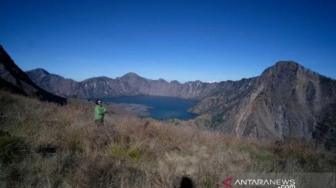 Why You Should Hike Mount Rinjani Once in a Lifetime: Experienced Climber
