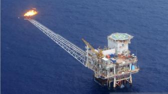 Government Approves Rig Conversion to Artificial Coral Reef