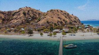 Police Deployed Amid Protests Against Rising Ticket Price to Komodo Island
