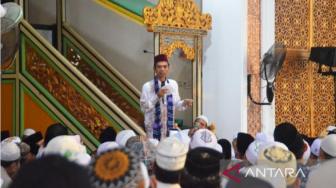 Abdul Somad, Famous Indonesian Cleric Prevented from Entering Singapore