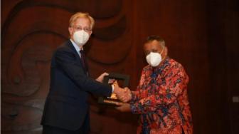 Leiden University Collection Now Available in Jakarta