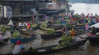 The Unique 'Lok Baintan' Floating Market in South Borneo