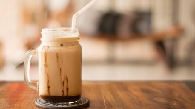 How To Make Homemade Iced Coffee, Quick and Easy Steps!