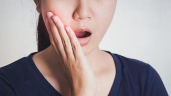 How To Heal A Cut on Your Tongue Fast: First Aid, Treatments