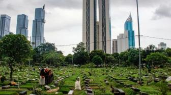 The Unsung Heroes of the Cemetery: The Life of a Cemetery Worker