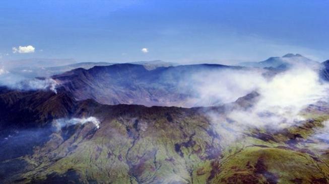 Mount Tambora at Sumbawa [Wikipedia]