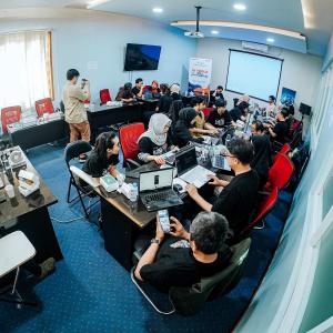 Empowering Local Media, 1st "AI for Journalists" Workshop Held in Bandung