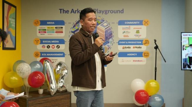 Arkadia Digital Media Group (DIGI), the publisher of Suara.com, has officially launched Aura Research, a consultancy providing data services, information, and real-time analysis of emerging trends across digital and social media.