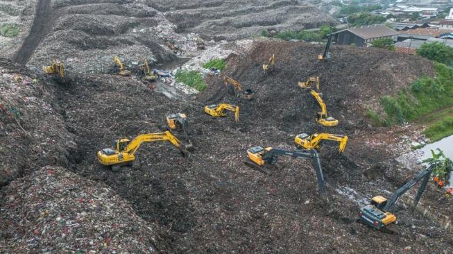 Bantargebang Integrated Waste Treatment Area (TPST)
