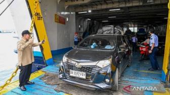 Indonesias Eid rush: Gilimanuk bottleneck turns fatal amid mass exodus