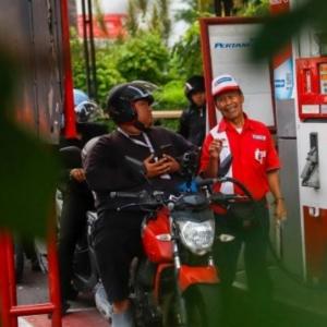 Indonesian Lawmaker Slams Sudden Fuel Price Hike Amid Economic Pressures