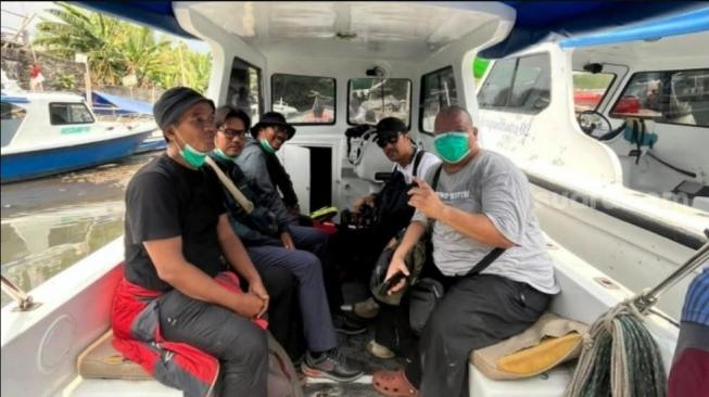 Five Journalists Missing After Speedboat Disappears Near Anak Krakatau: What We Know So Far. (Dok. Istimewa)