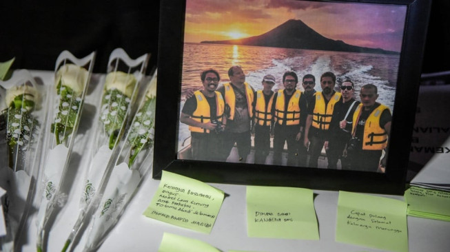 DNA Test Identifies Body Found on Enggano Island as Missing Boat Crew Member. [ANTARA FOTO/Rivan Awal Lingga/kye]