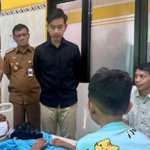 Gibran Rakabuming Apologizes to MBG Poisoning Victims in Batang, Says Medical Costs Will Be Covered
